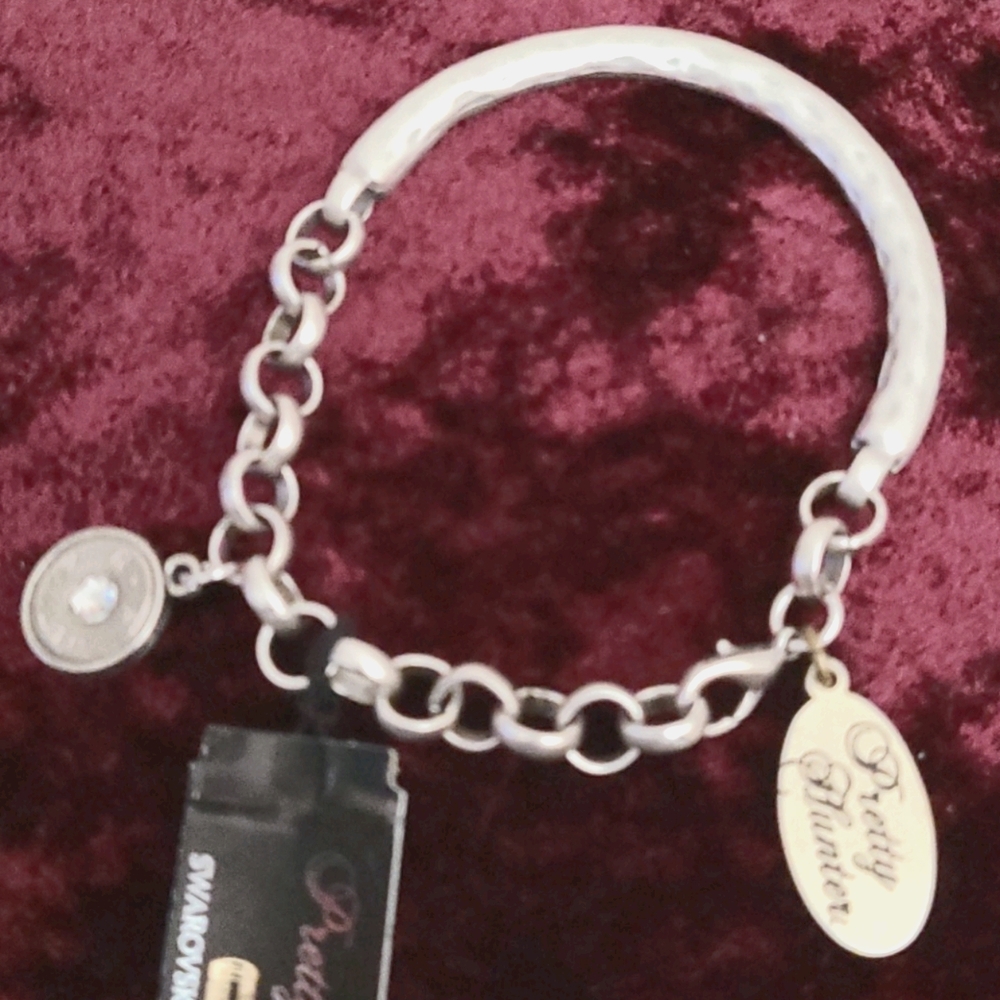 AUTHENTIC Pretty Hunter bangle Swarovski bracelet